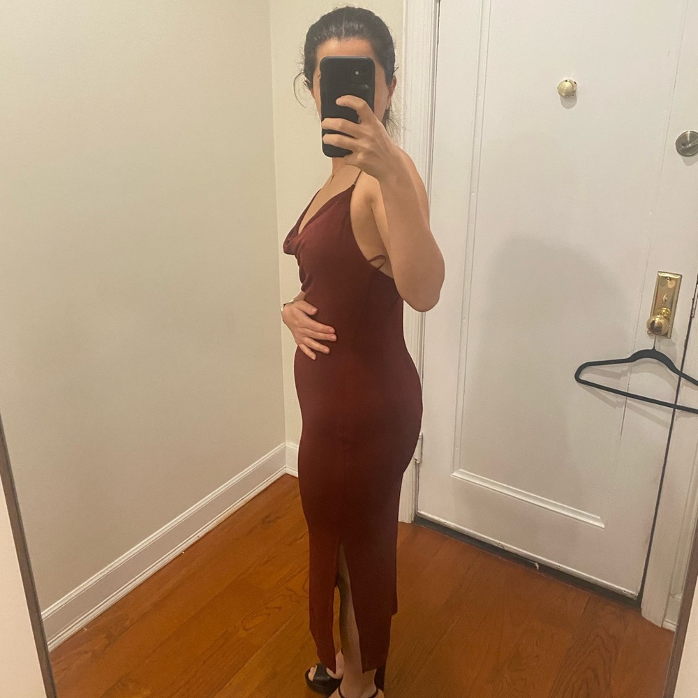Astr Wine Midi Dress - Picture 2 of 5